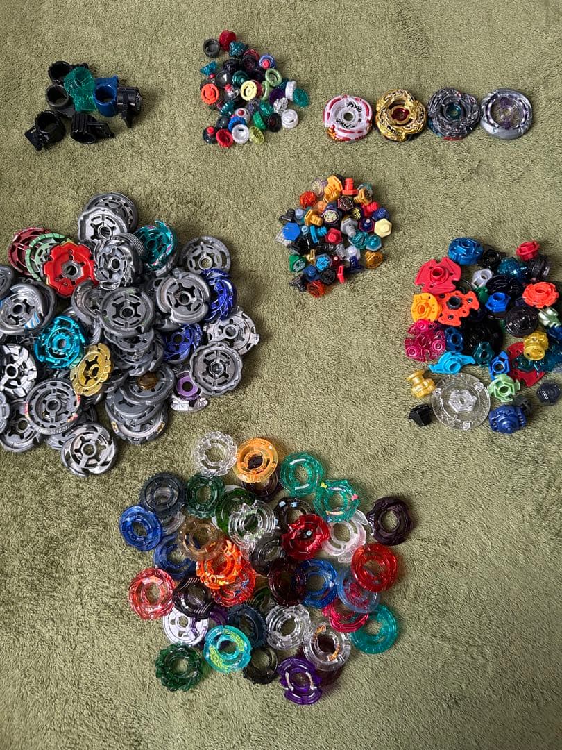 【まとめ売り】ベイブレードメタルファイト それぞれ約50パーツ