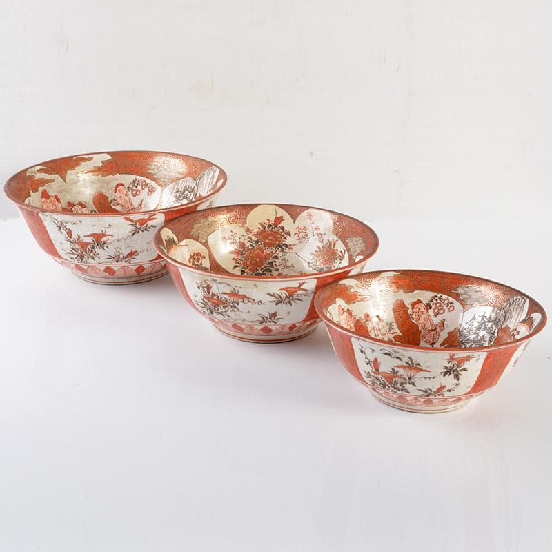 九谷焼　古九谷　赤絵金彩　窓絵　山水人物花文　三ッ組鉢　D　R6530B