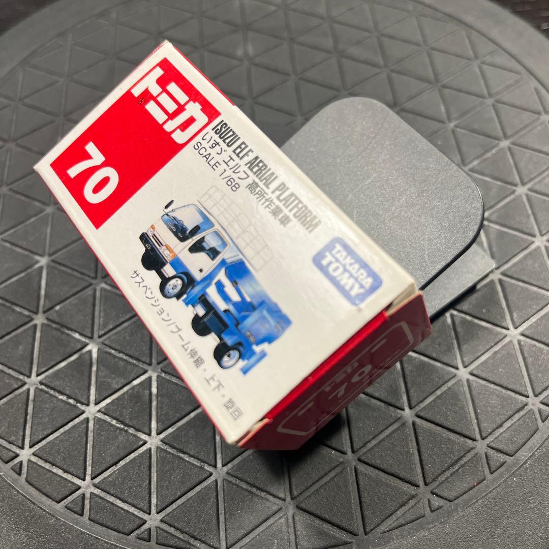 絶版 新品 トミカ いすゞエルフ 高所作業車 070