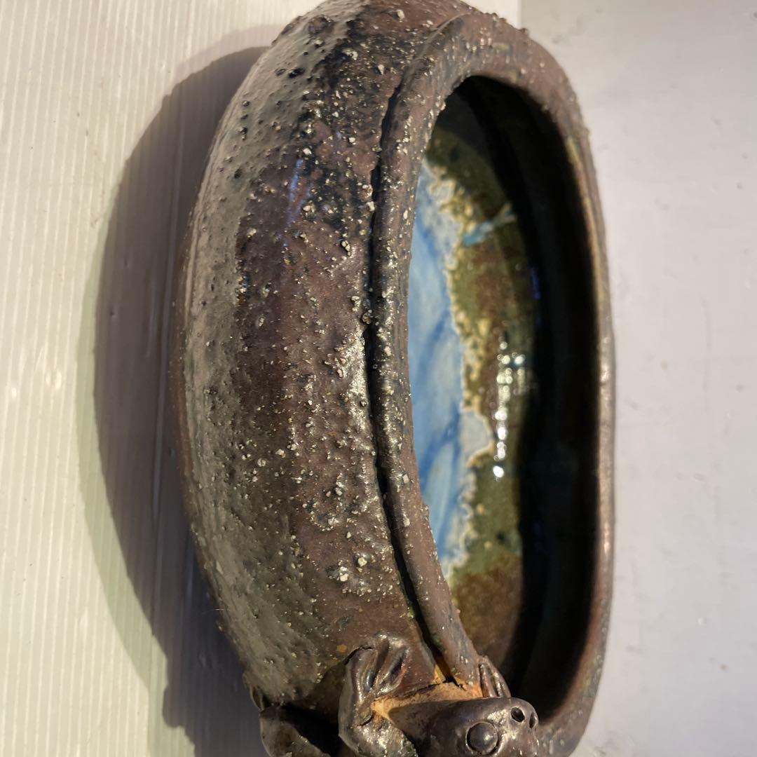 カエル付き信楽焼花器　骨董品　時代物　希少品　ヴィンテージ品　一品物　早い者勝ち