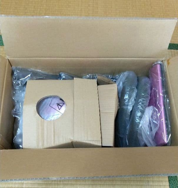 未使用 アイリスオーヤマ サイクロンクリーナー IC-100C ピンク 掃除機