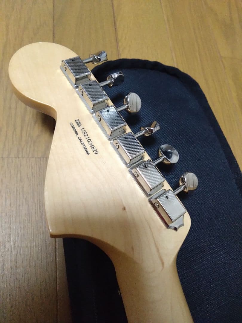ギター Fender USA American performer Mustang