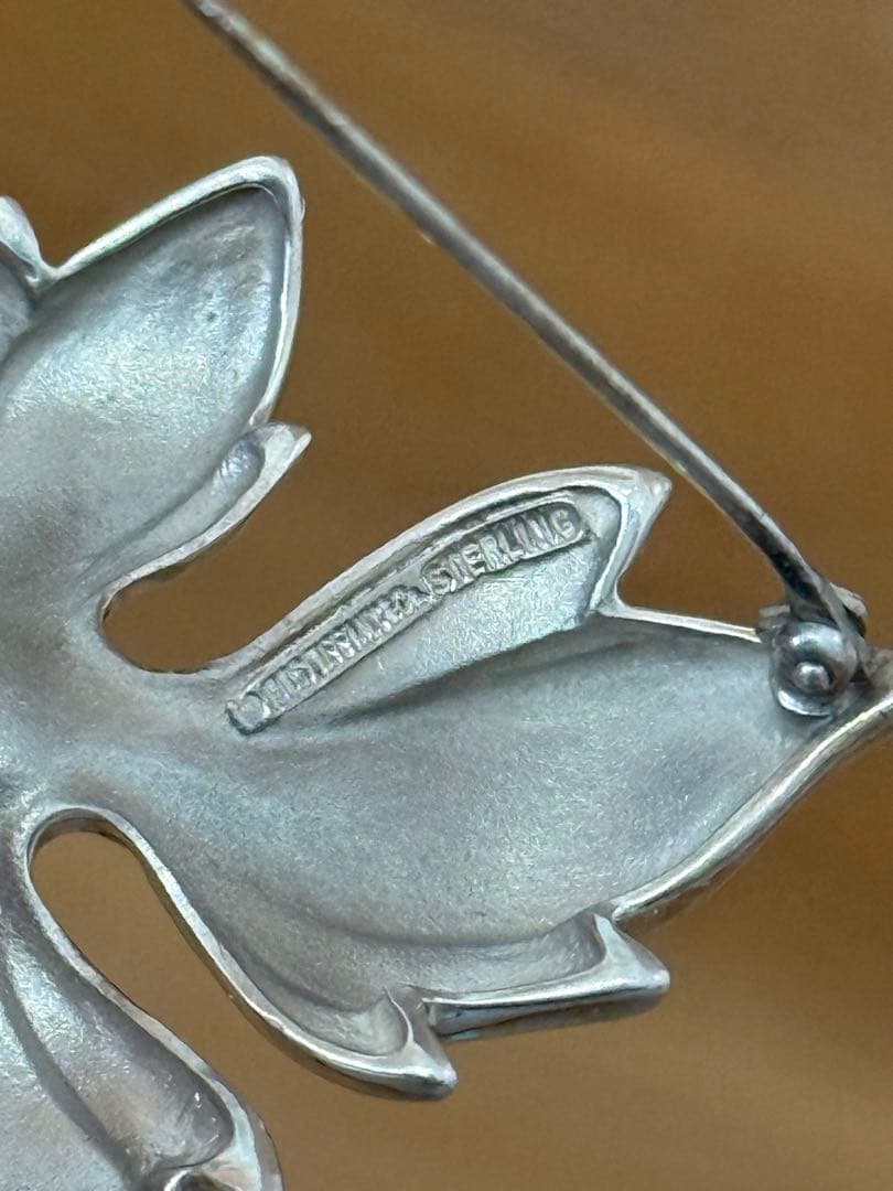 希少！！【ティファニー　葉　リーフ　ブローチ】