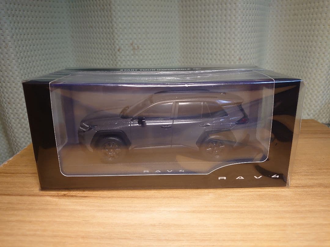 【2台】新型RAV4　Z　メタリック／ADVENTURE　アーバンロック