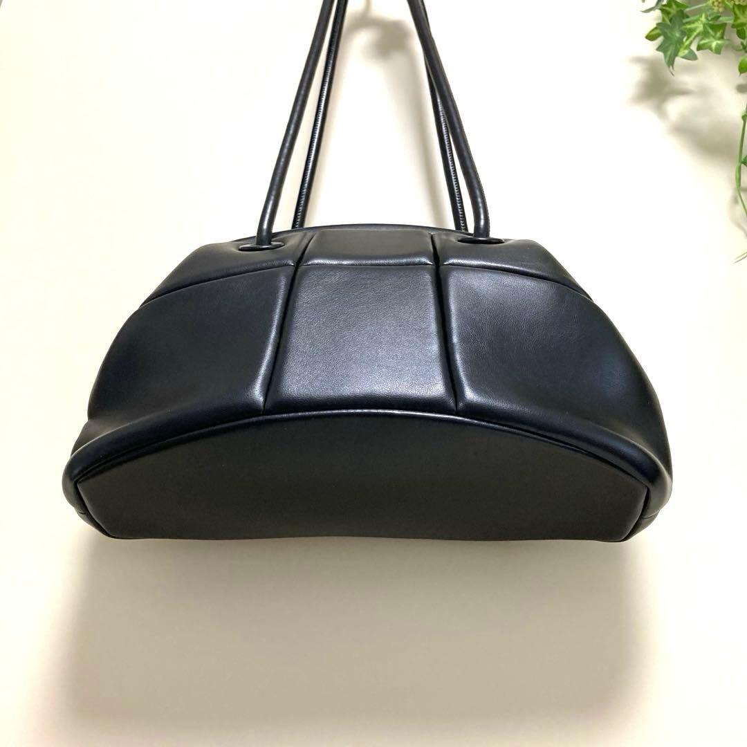 ADD CULUMN　アドカラム　パフブロッキング　がま口　ショルダーバッグ　黒