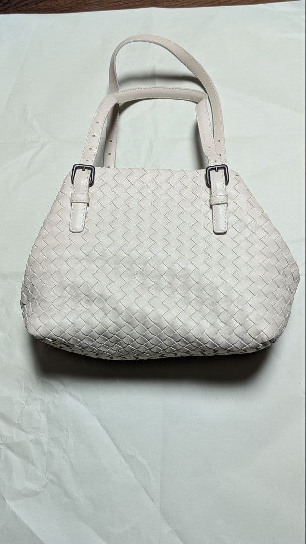 Bottega Veneta ホワイト イントレチャート ハンドバッグ 正規品