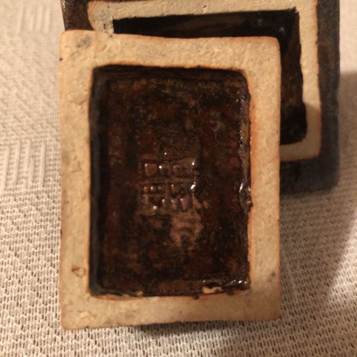 茶道具　香合　茅葺き屋根　田舎家　家型