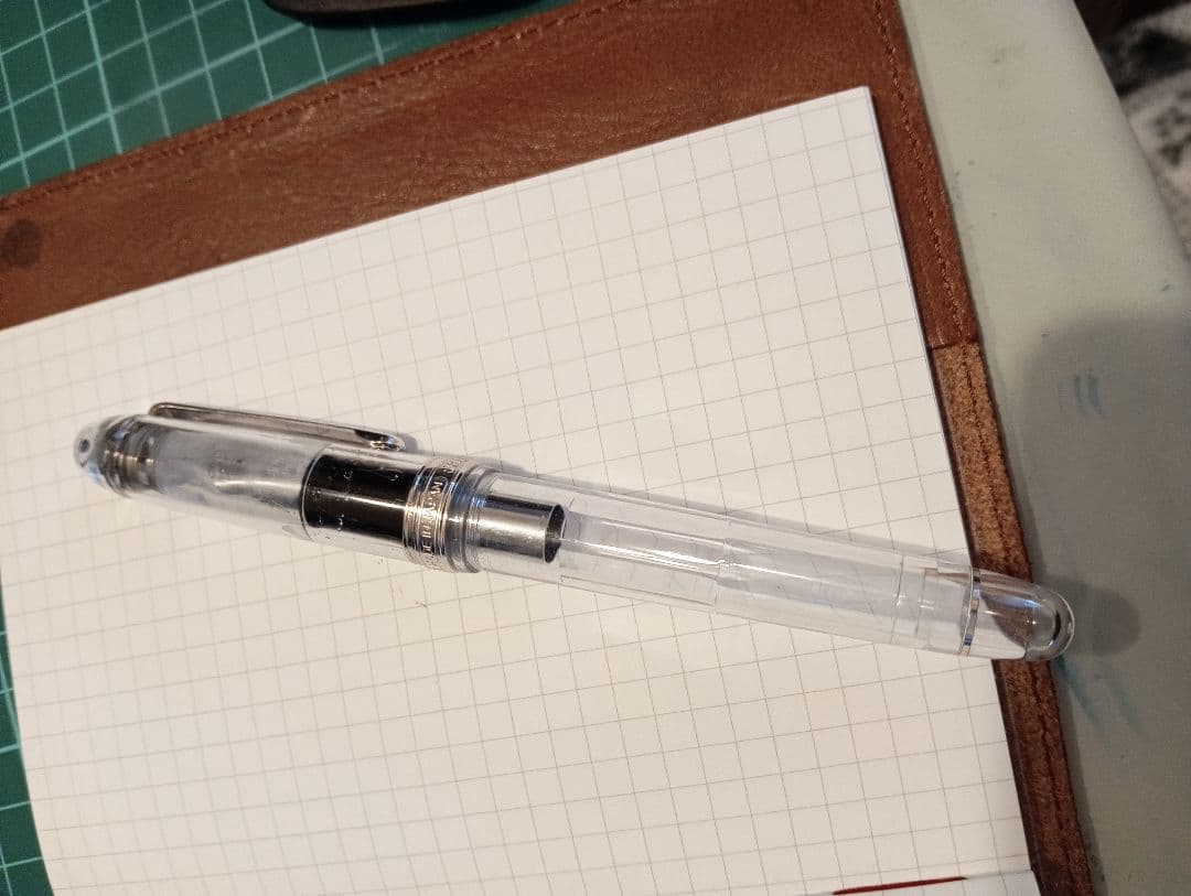 プラチナ万年筆　3776 センチュリー忍野　F（首軸が黒）