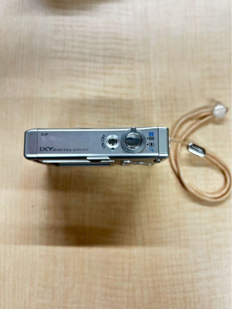 Canon IXY コンパクトデジタルカメラ ケース付き
