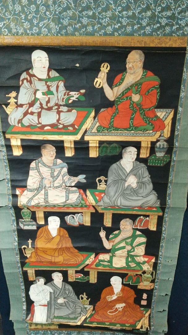 真言宗 八代祖師図 紙本掛軸 軸先なし 木版に彩色？ 仏画 傷みあり