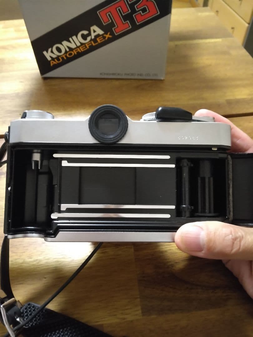 コニカ　T3