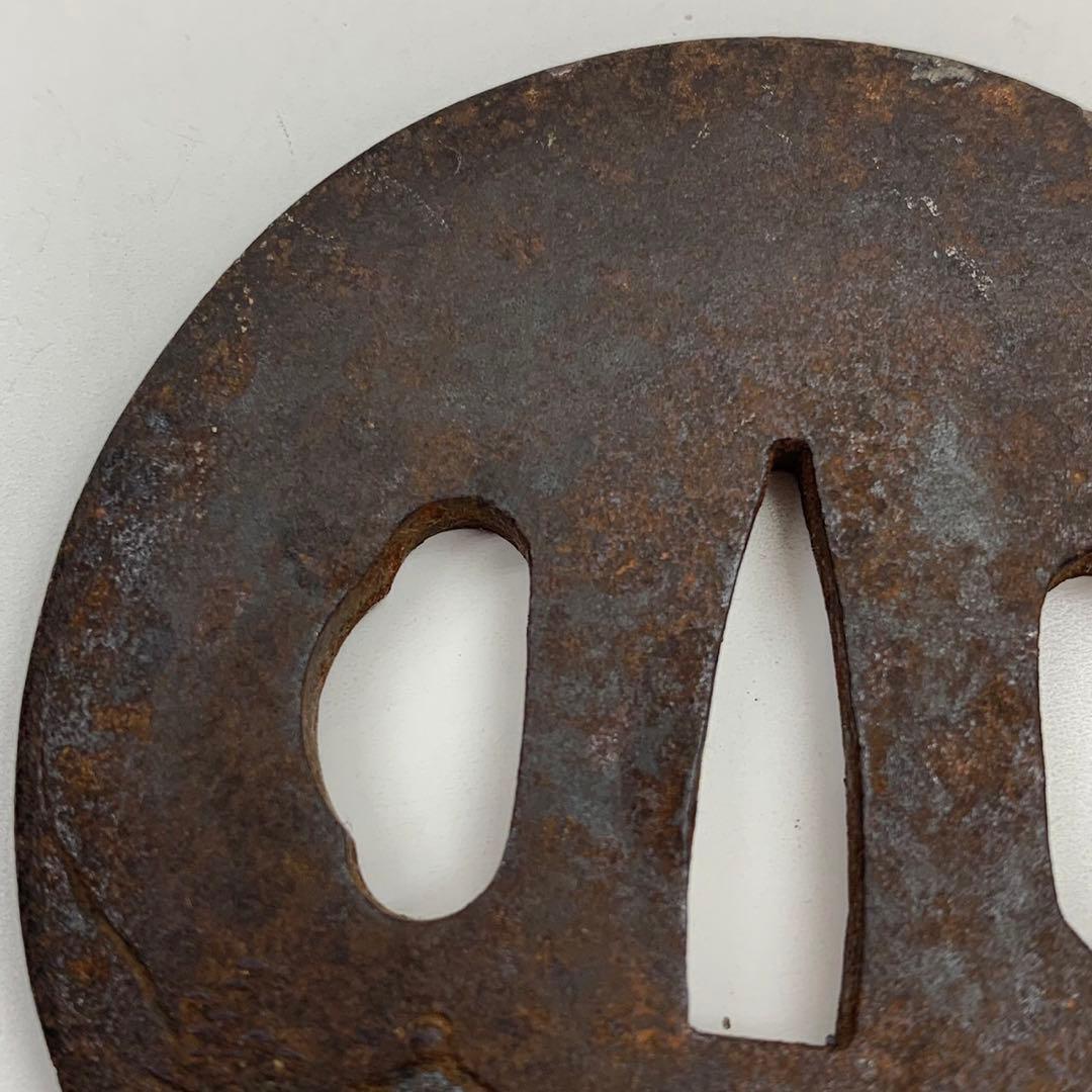 刀鍔 金象嵌 金彩 刀装具 鉄鍔 山水家人図 時代物