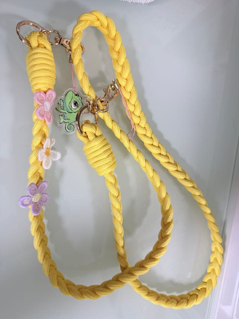 ラプンツェル＆パスカル マルチストラップ ディズニーストア