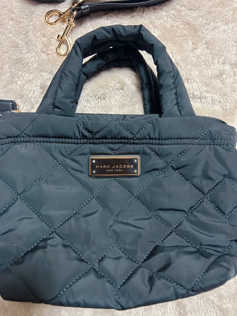 MARC JACOBS NEW YORK ショルダーバッグ【ブラック】