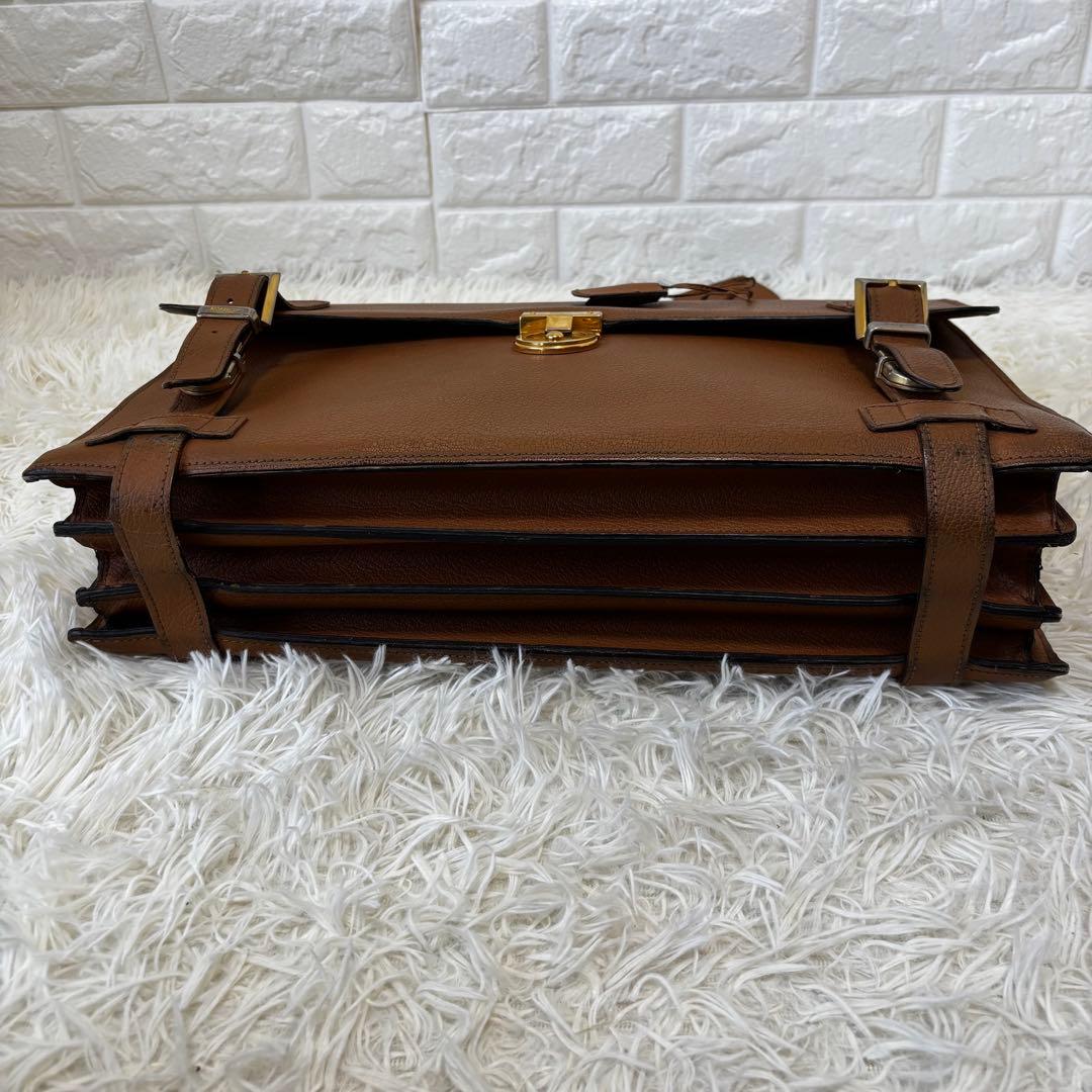 SalvatoreFerragamo ✨ブリーフケース　ガンチーニ　馬車柄　本革