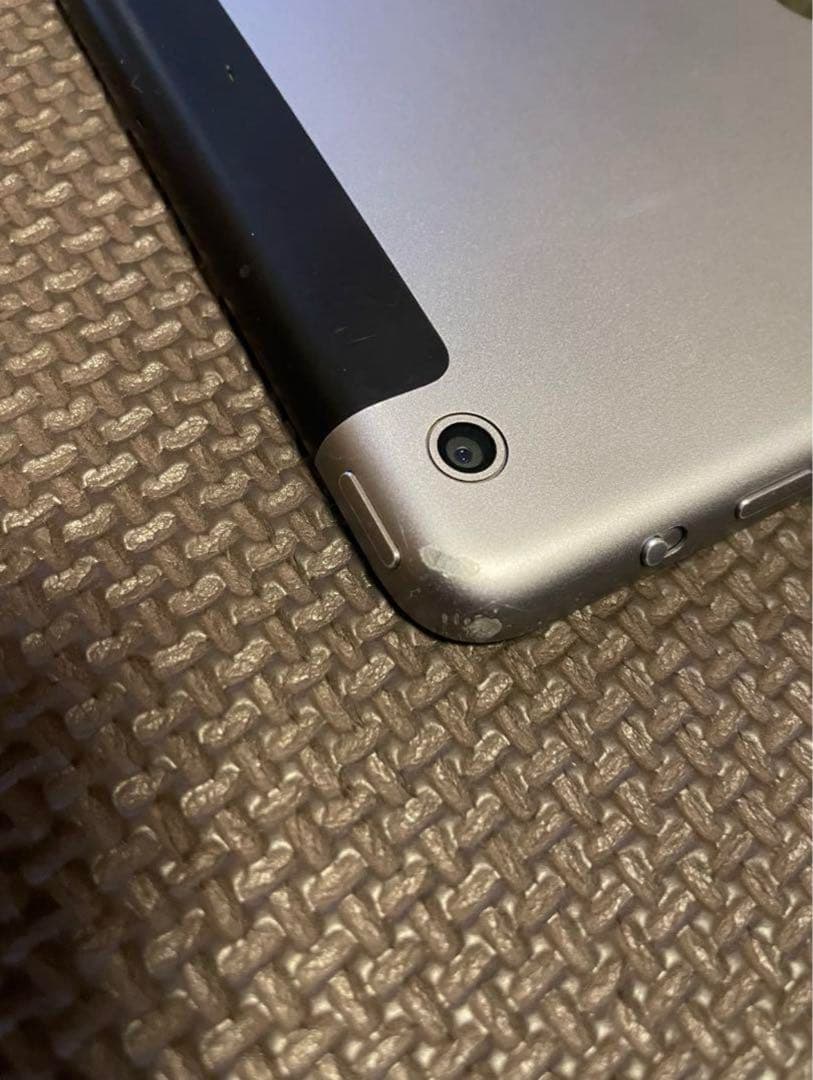 中古iPad mini2 docomo WiFi+Cell 128GB