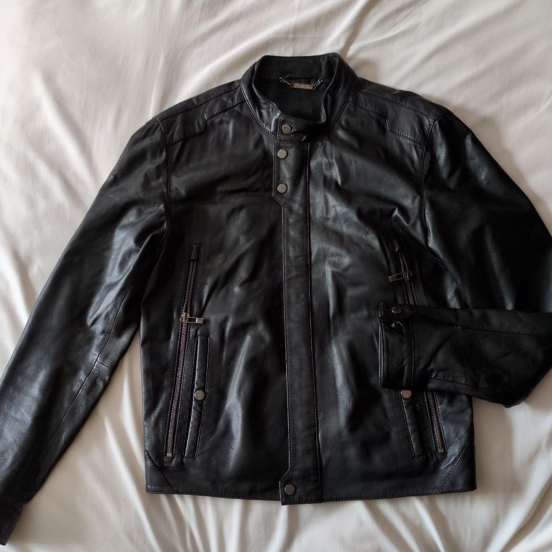 ベルサーチ革ジャン