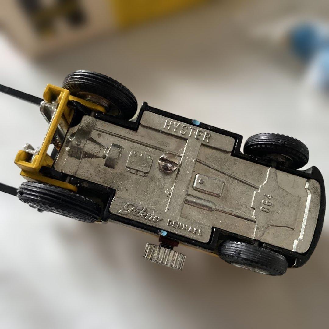 ミニカー Tekno Lift Truck 864