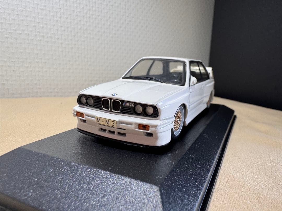 MINICHAMPS BMW M3 ホワイト ミニカー 1/43