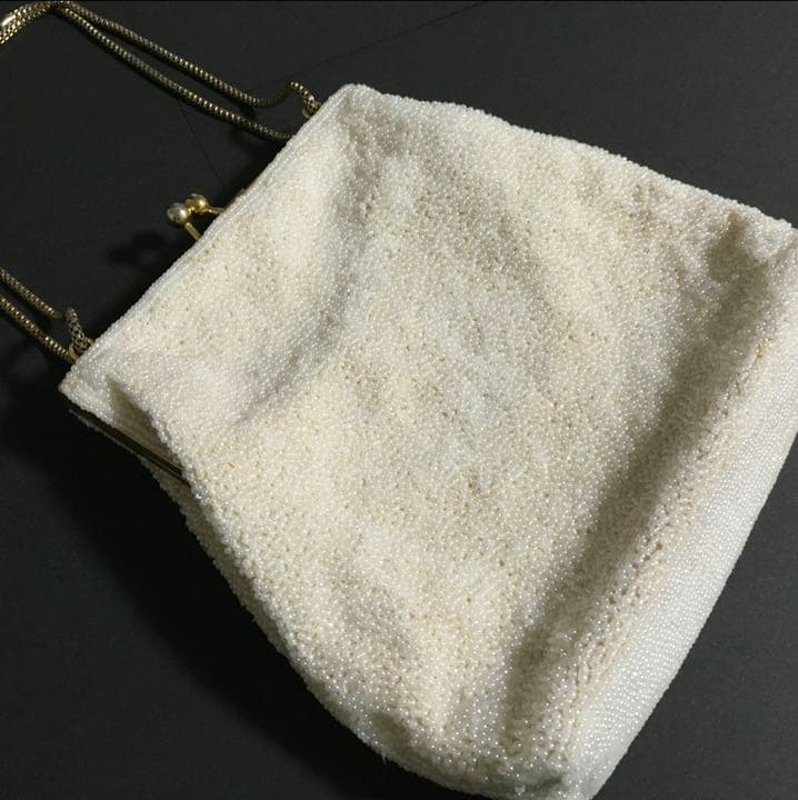 60年代ビンテージ フランス・プチポワン花刺繍マイクロビーズがま口パーティバッグ