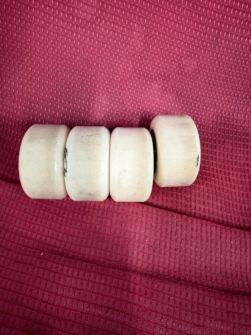 April スケートボード デッキ・パーツ