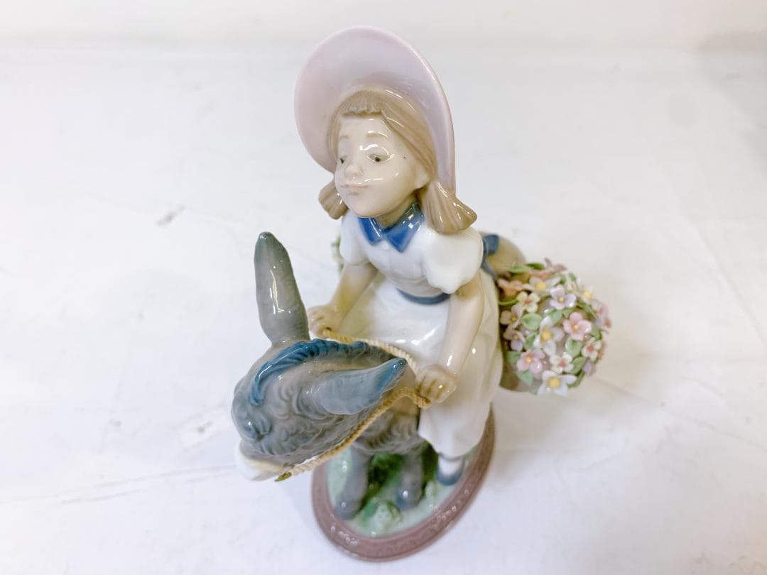 リヤドロ 少女とロバの陶器 LLADRO 置物 フィギュリン