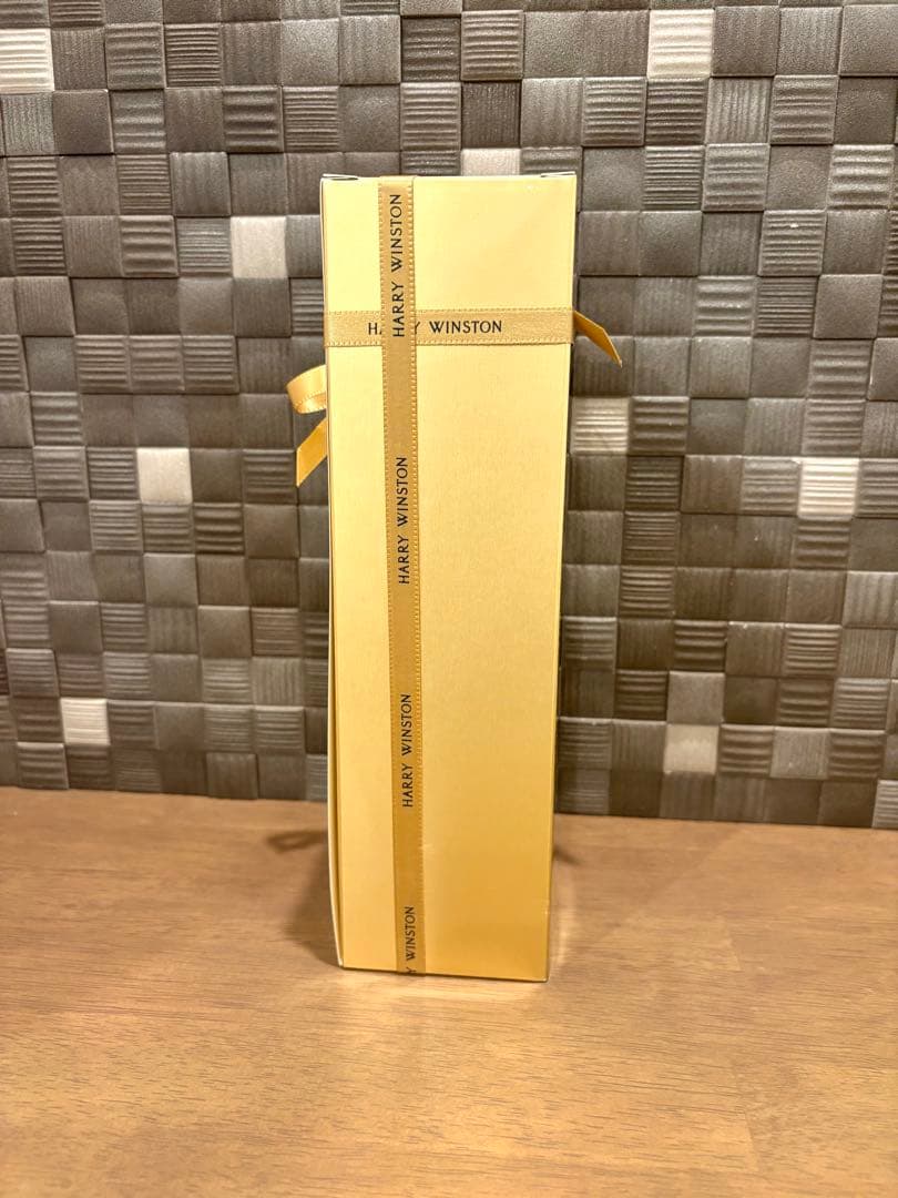 HARRY WINSTON ルイ・ロデレール　シャンパン　ノベルティ