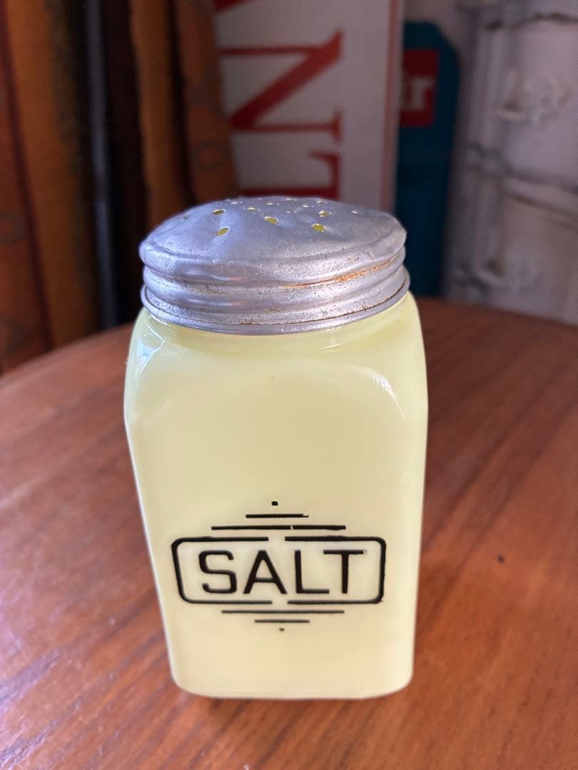 アンティーク　マッキー　カスタード　ミルクガラス　シェイカー　調味料入　アメリカ