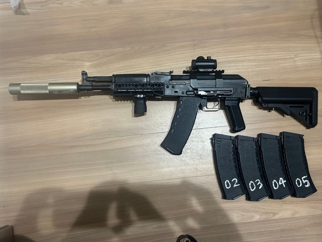 東京マルイ　次世代電動ガン　AK102 マガジンアダプター付き