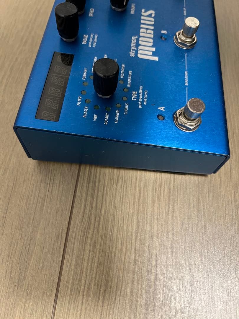 Strymon Mobius ストライモン ギター ベース マルチエフェクター
