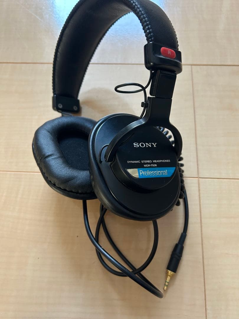 ヘッドホン SONY MDR-7506