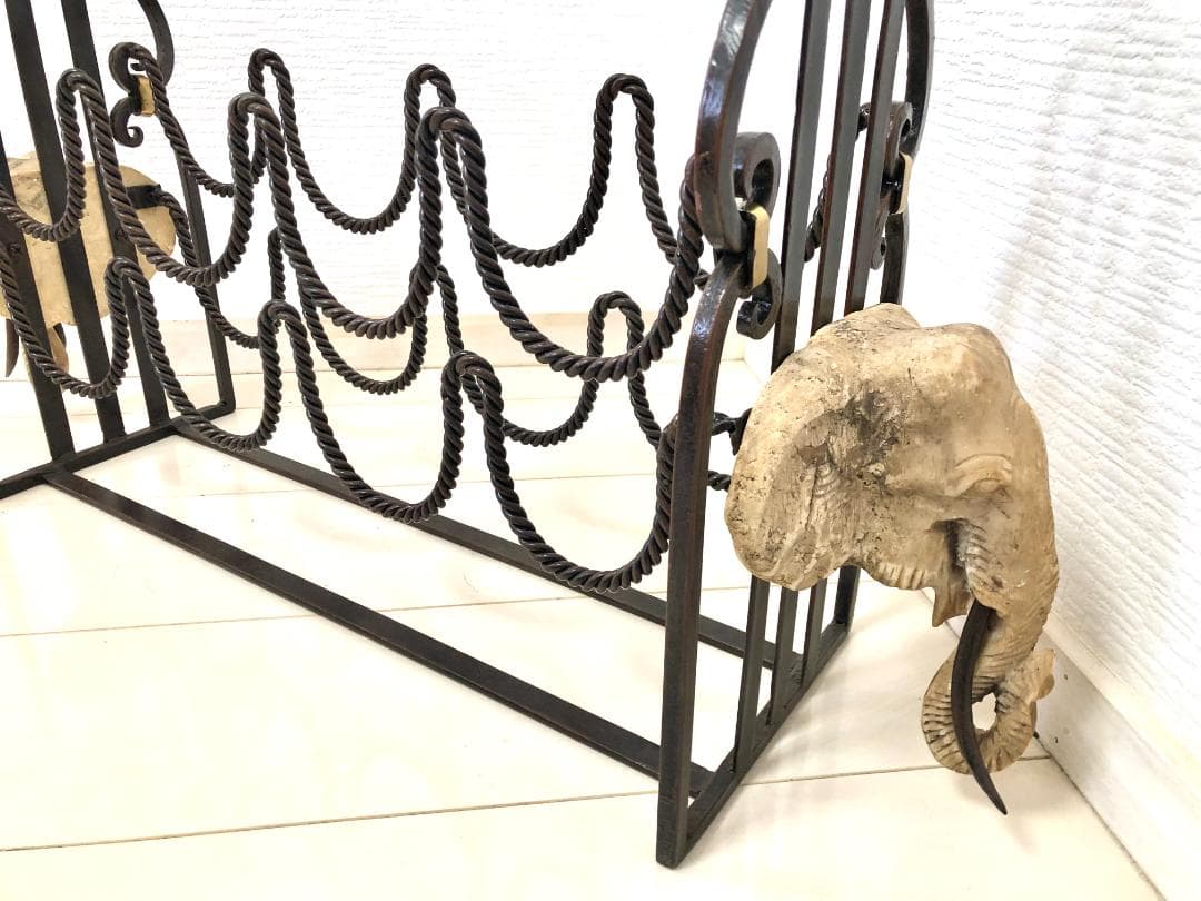 【レア・アンティーク】アイアンラック 石像彫刻 ワインラック 8本収納可 象顔