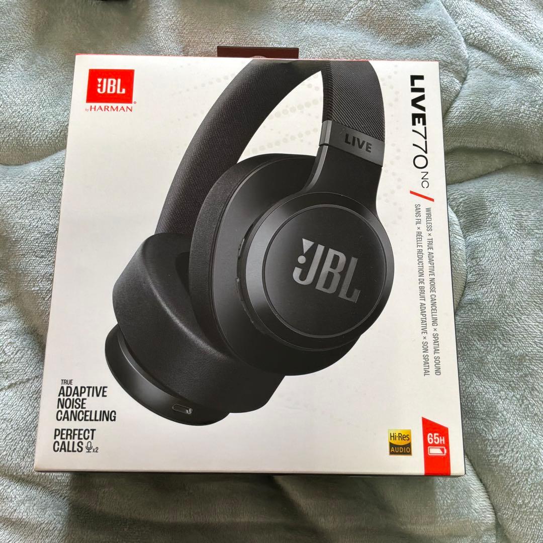 美品 JBL ワイヤレスヘッドホン ブラック LIVE770NC