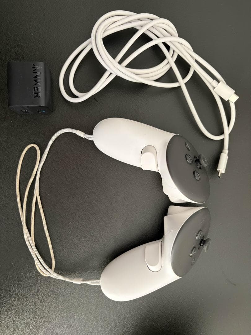 USED /  Quest 3 128GB VRヘッドセット 充電ドック