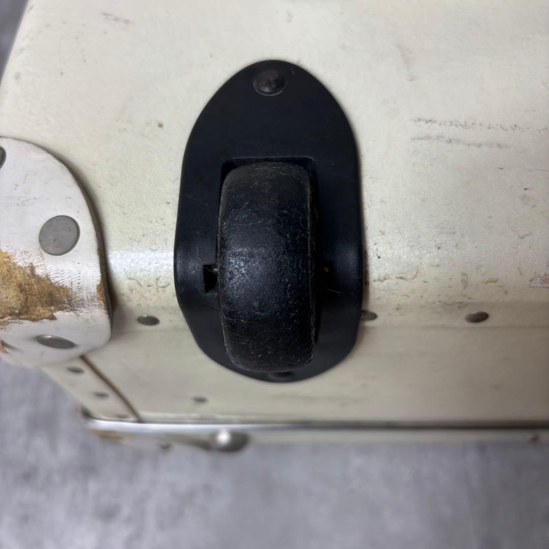 限定モデル GLOBE TROTTER WHITE STAR キャリーケース