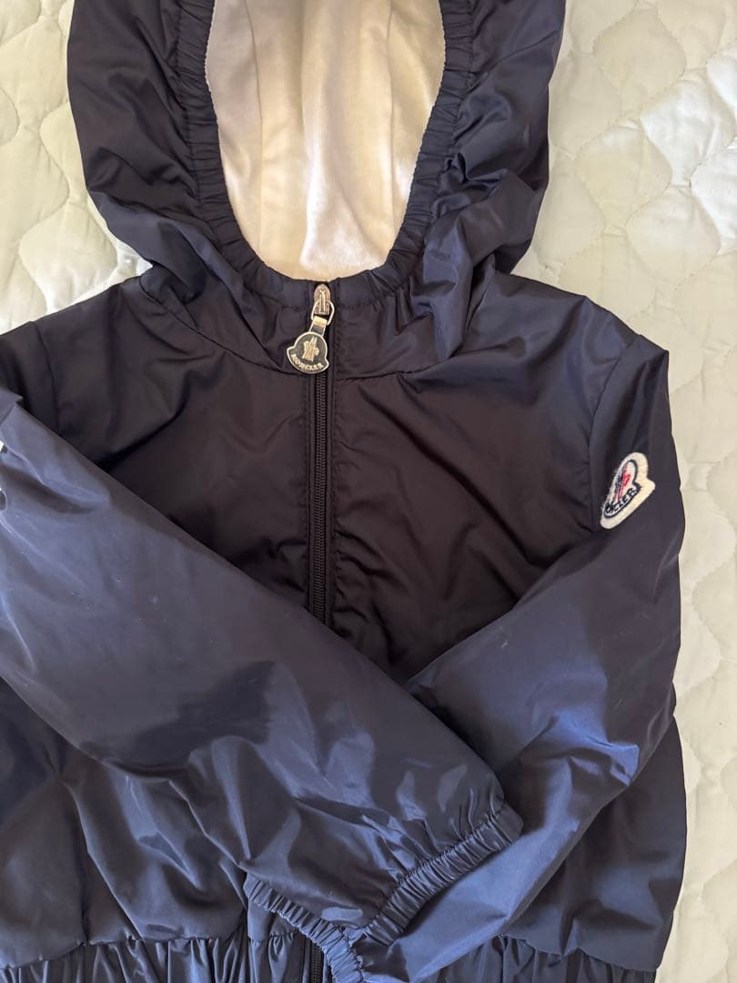 ネイビー ジップアップジャケット フード付き