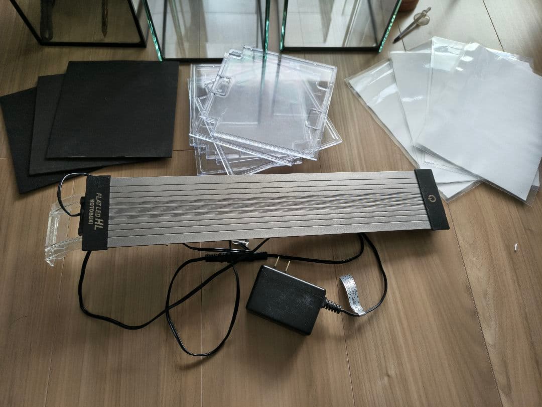 ガラス水槽7個セットとLEDライト,すくうものなど