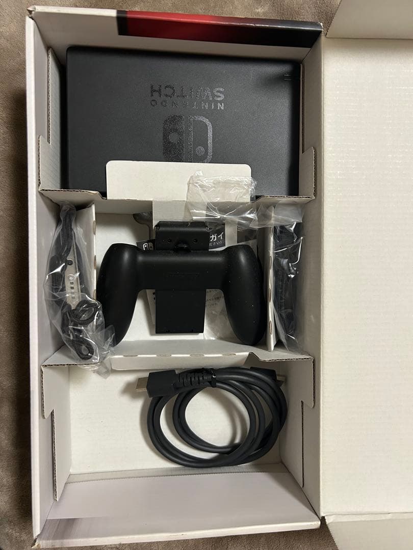 Nintendo Switch本体　付属品完備