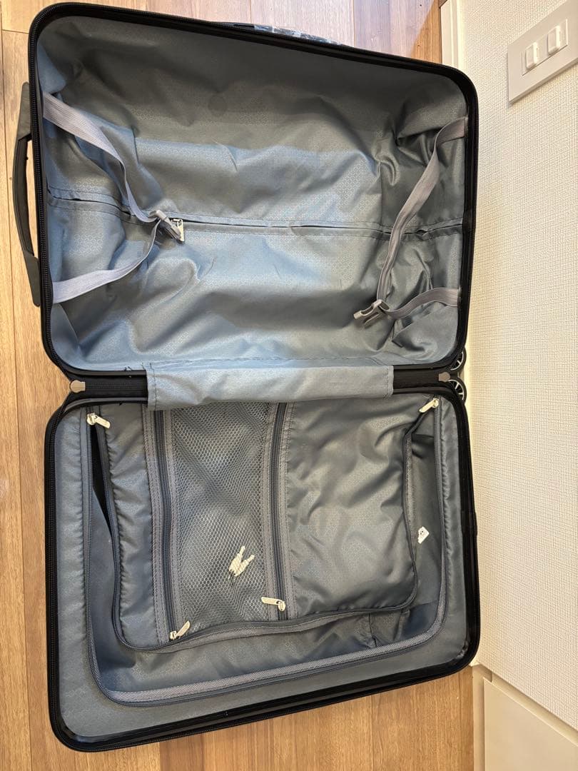 ダークグリーン 小型キャリーケース