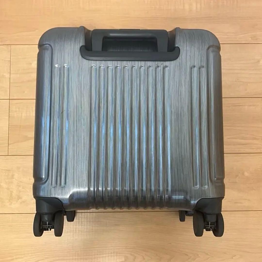 【BERMAS】 INTER CITY フロントオープン スクエア4輪33L