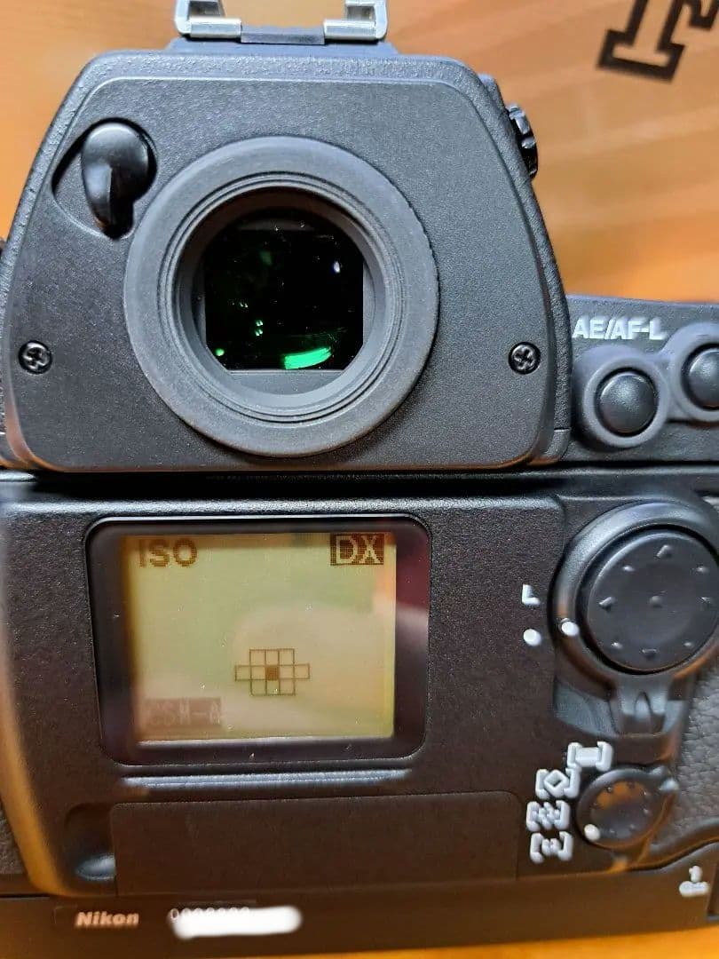 n*u様 Nikon F6　ほぼ新品