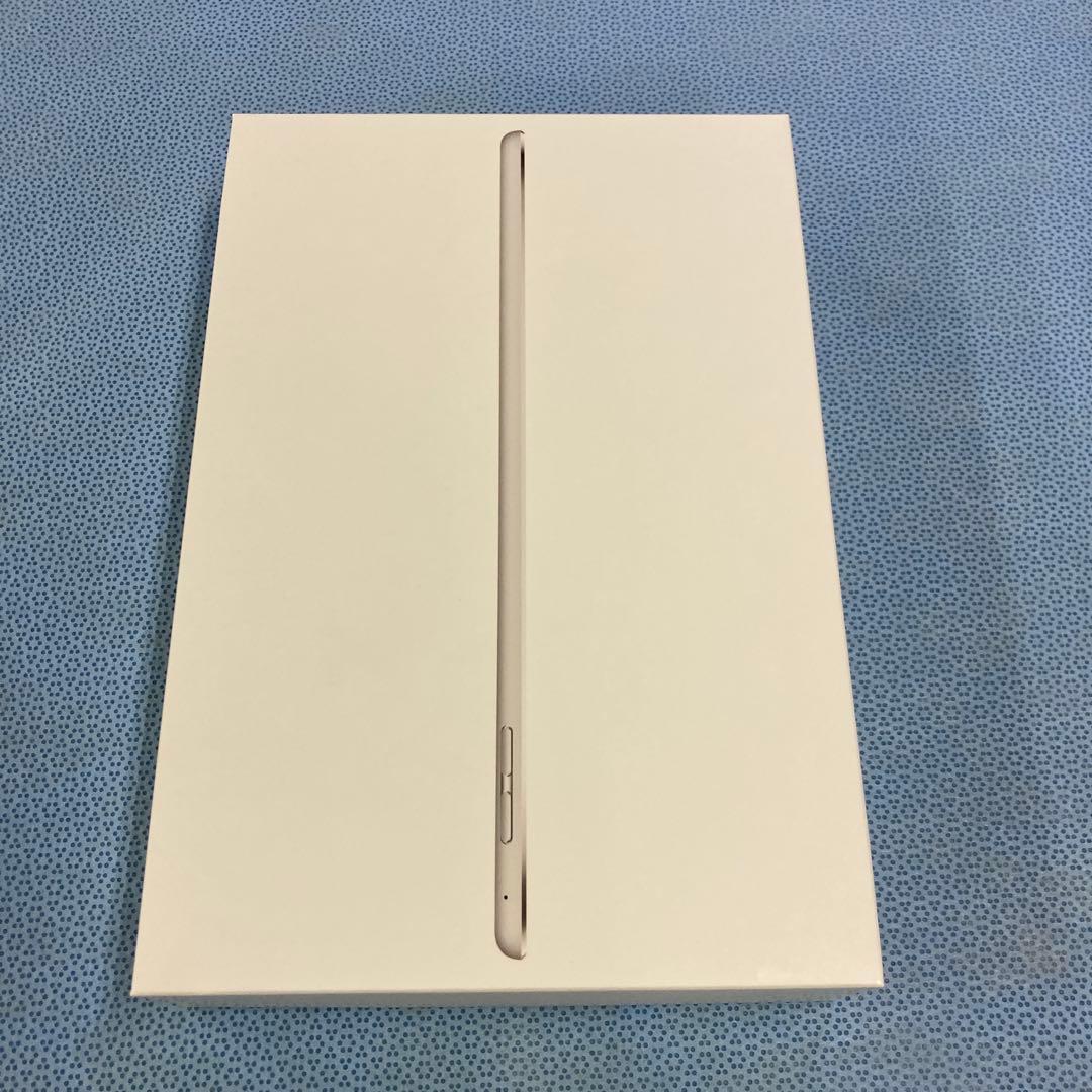 iPad mini 4 128GB Wi-Fiモデル シルバー 第4世代