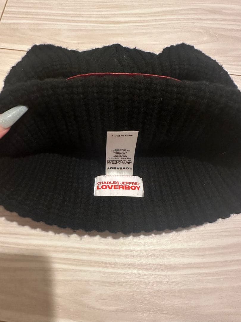 CHARLES JEFFREY LOVERBOY猫耳ニット帽ブラック