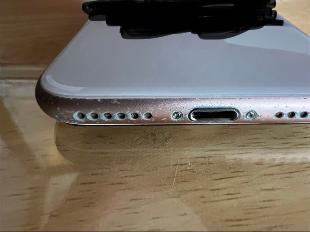 【中古品】Apple iPhone 8 ローズゴールド 本体のみ