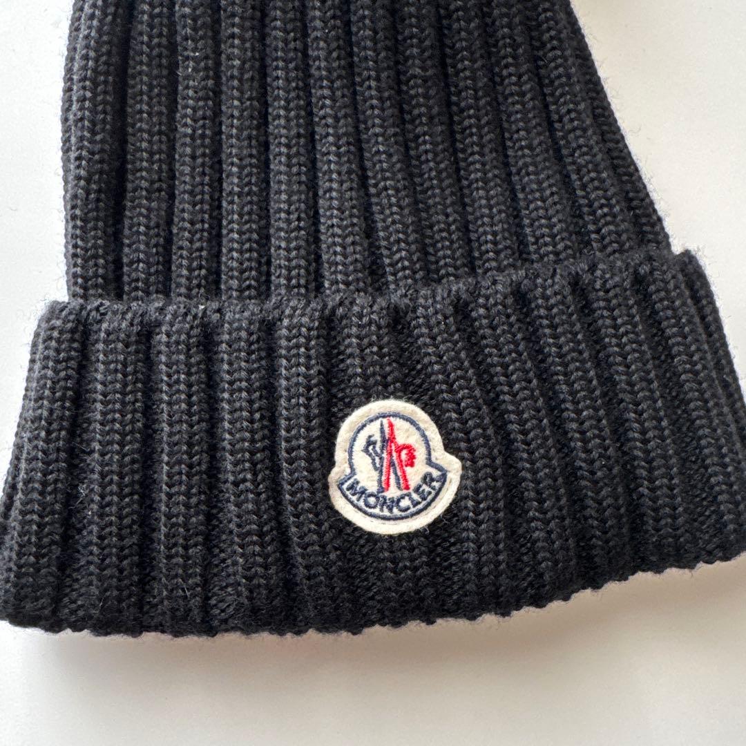 袋付き！美品！Moncler 黒 ポンポン付きニット帽