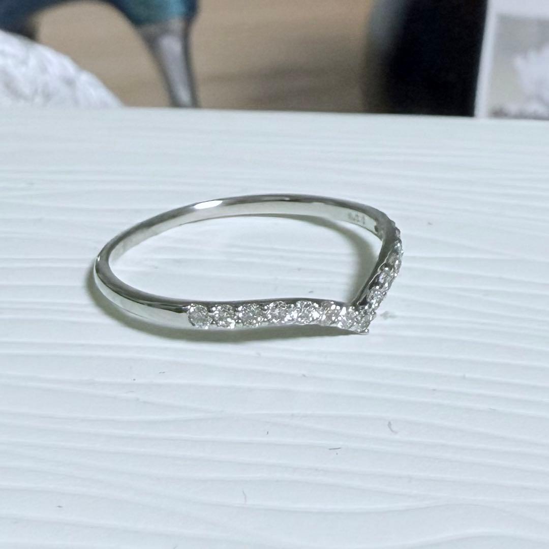 新品同様！ V字 ダイヤモンドリング D0.20ct Pt900