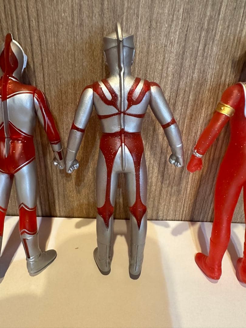 ウルトラ兄弟　8体　クリアレッドラメバージョン