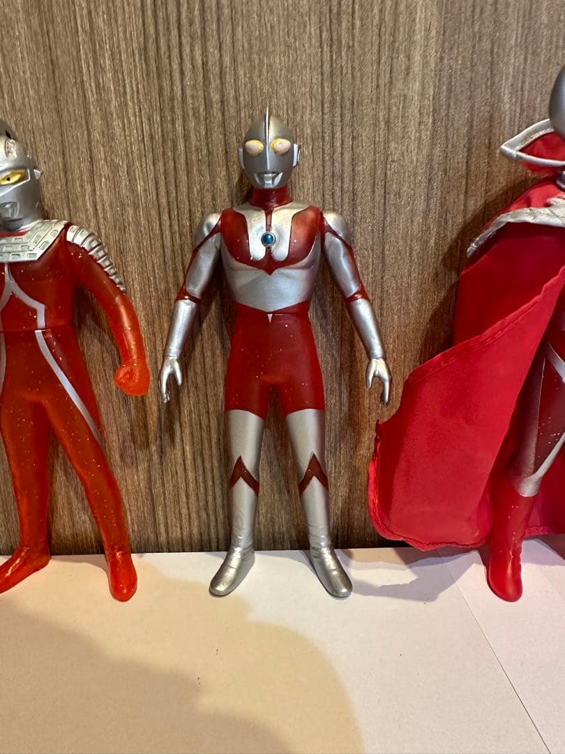 ウルトラ兄弟　8体　クリアレッドラメバージョン