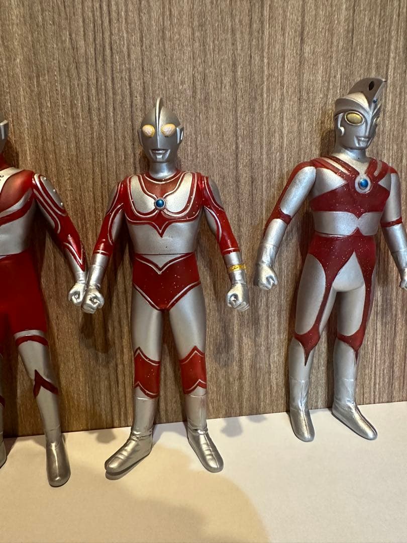 ウルトラ兄弟　8体　クリアレッドラメバージョン