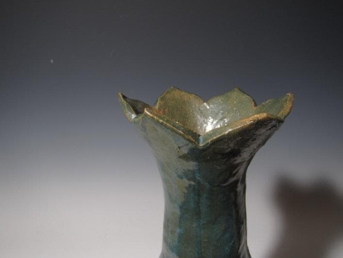 ○梅田明夫 透かし彫り亀甲壷 作品集「楓」付 全高40.5ｃｍ k447